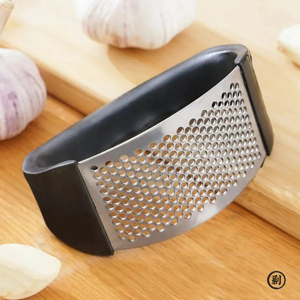Stainless Steel Garlic Press / Mincer